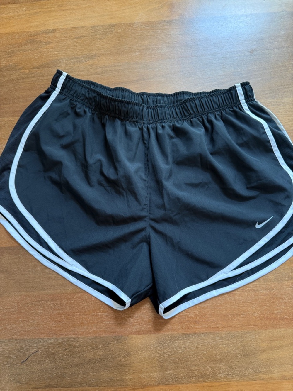 Nike XL Black Women's Athletic Shorts with White Piping like new
